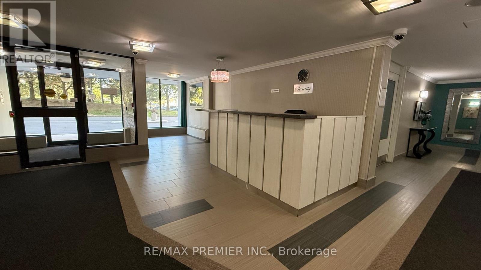 1011-15 Kensington Road, Brampton, ON, L6T 3W2 - 3