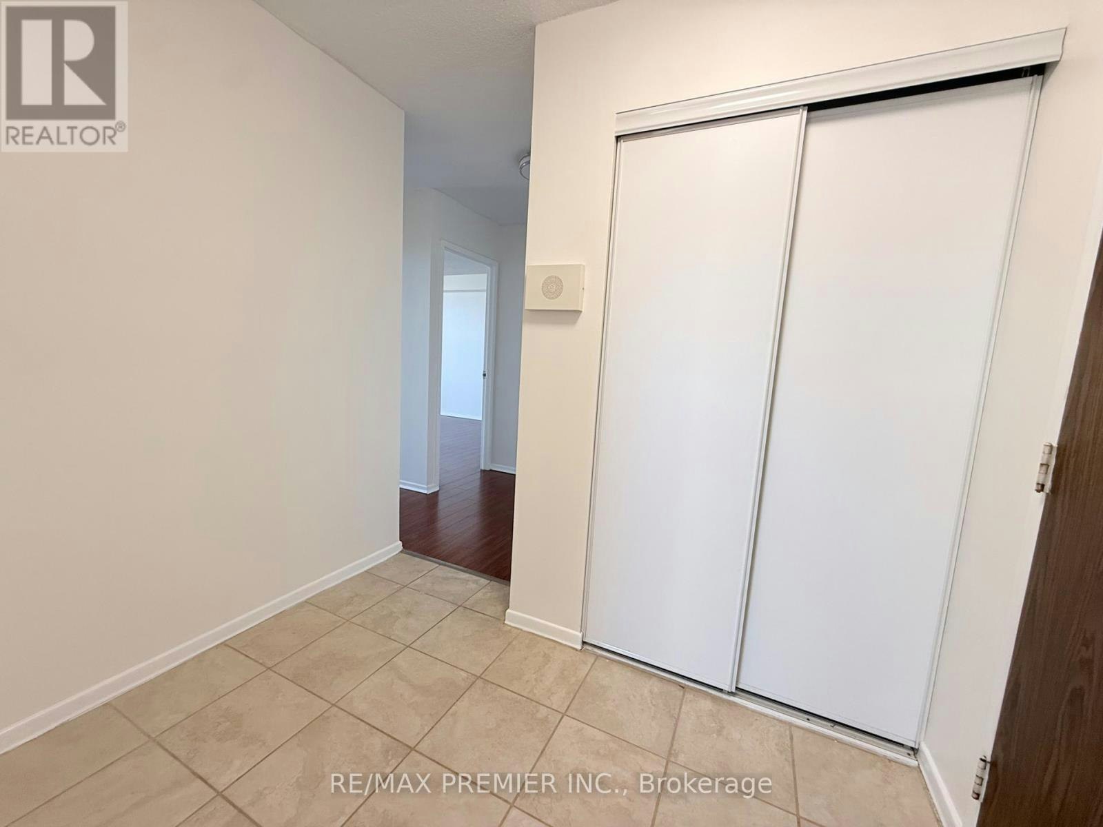 1011-15 Kensington Road, Brampton, ON, L6T 3W2 - 10