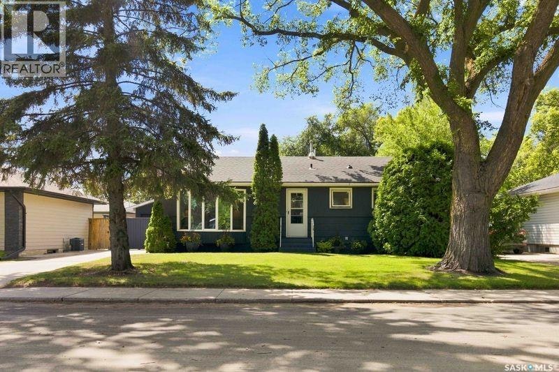 2602 Paul Crescent, Saskatoon, SK, S7J 2T6