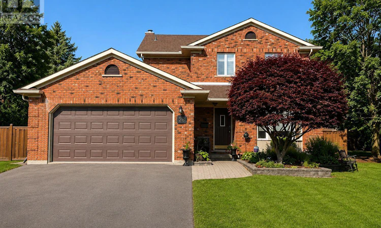 28 Dixon Crescent