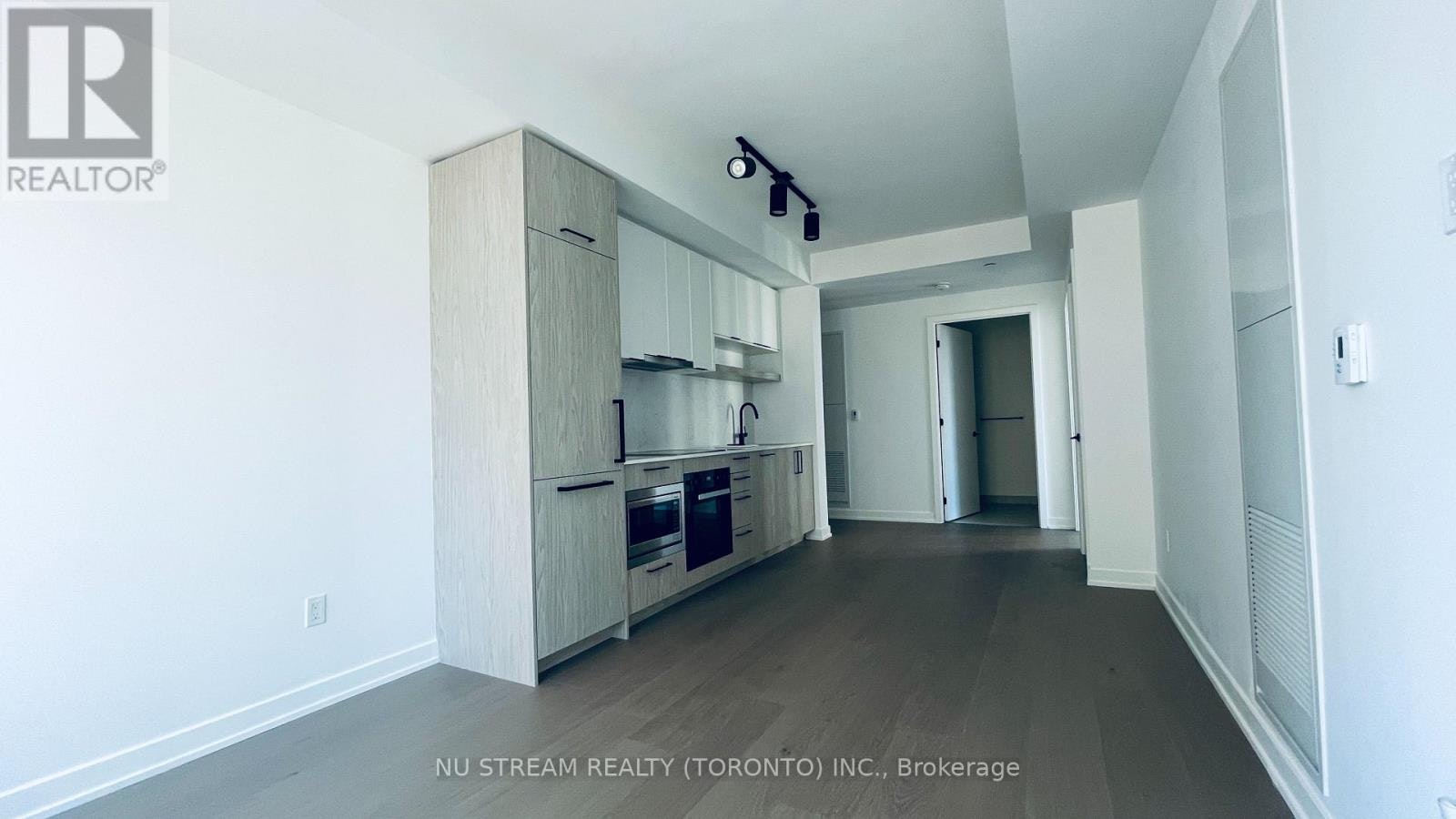1502-91 Montclair Avenue, Toronto, ON, M5P 0B1 - 9