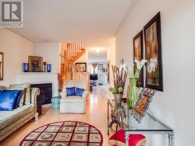 36 Lacebark Court, Brampton, ON, L6R 3M8 - 2