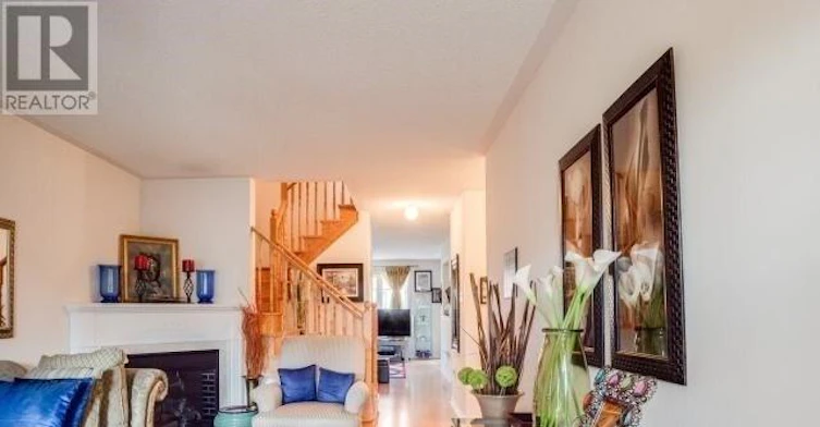 36 Lacebark Court, Brampton, ON, L6R 3M8 - 2