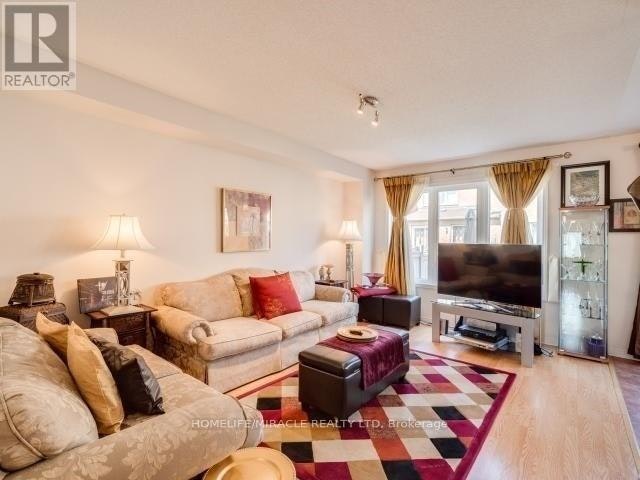 36 Lacebark Court, Brampton, ON, L6R 3M8 - 4