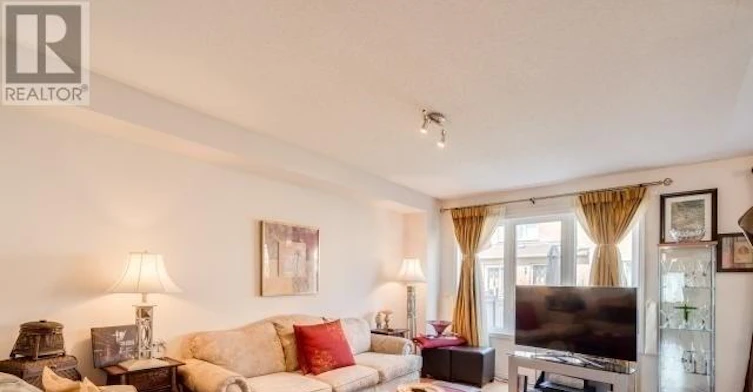 36 Lacebark Court, Brampton, ON, L6R 3M8 - 4