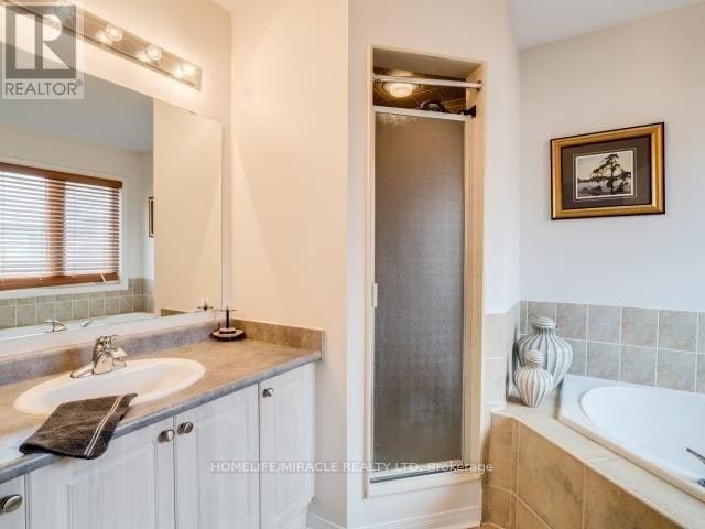 36 Lacebark Court, Brampton, ON, L6R 3M8 - 12