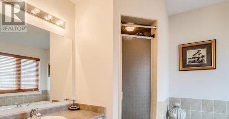 36 Lacebark Court, Brampton, ON, L6R 3M8 - 12