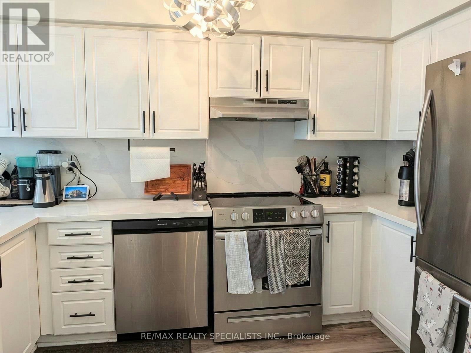 121-2110 Cleaver Avenue, Burlington, ON, L7M 3Z4 - 4