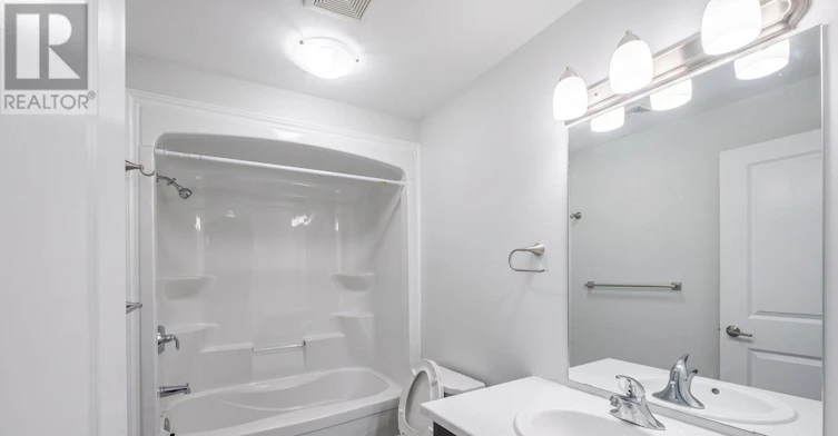 186 Louise Street, Welland, ON, L3B 1S9 - 4