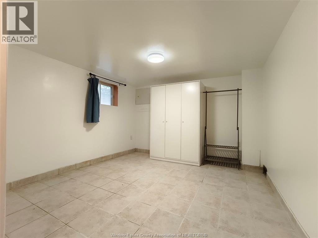 MAIN-3046 Alexander, Windsor, ON, N9C 1G5 - 3