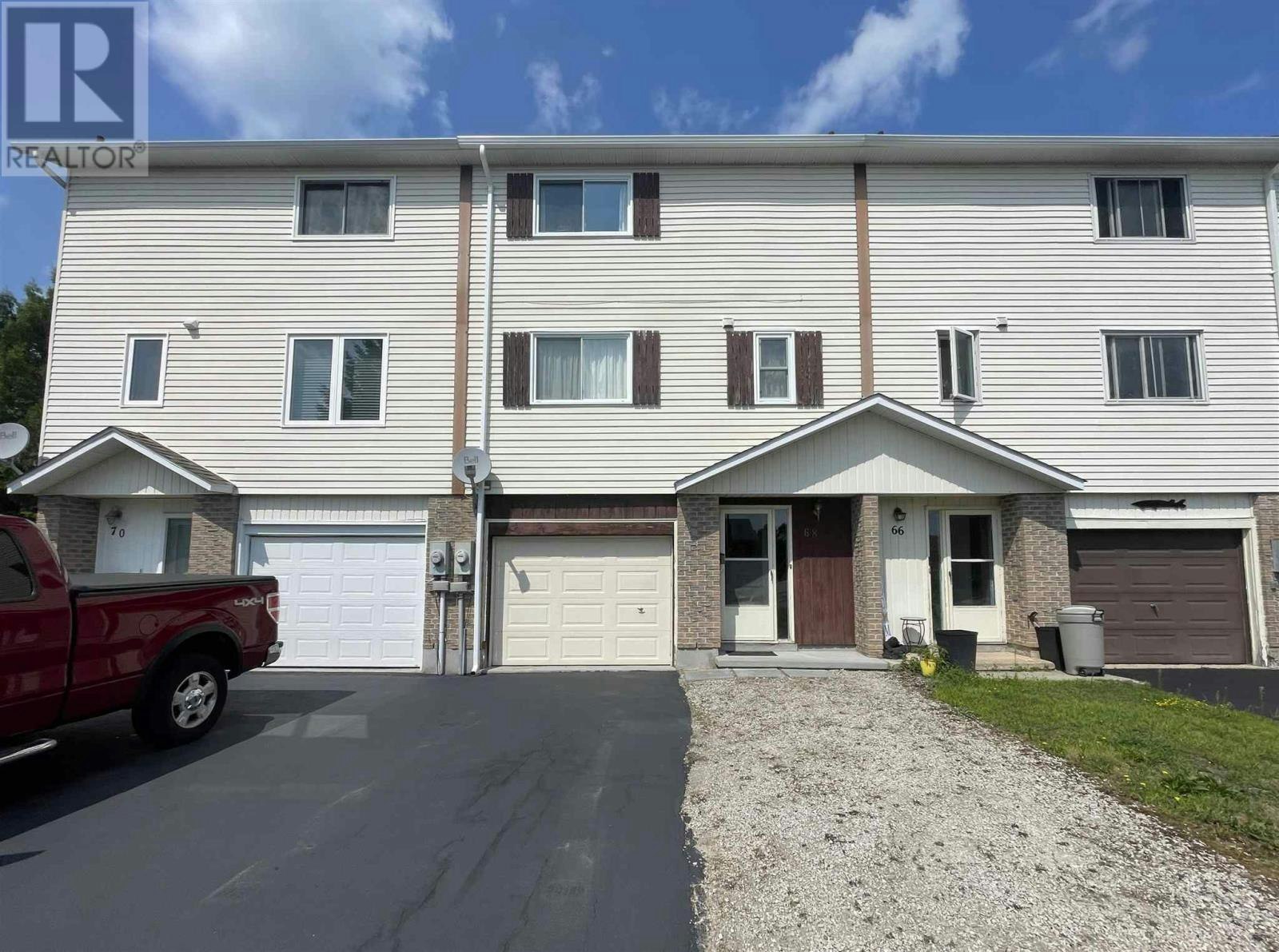 68 Farquhar Place, Elliot Lake, ON, P5A 2B3