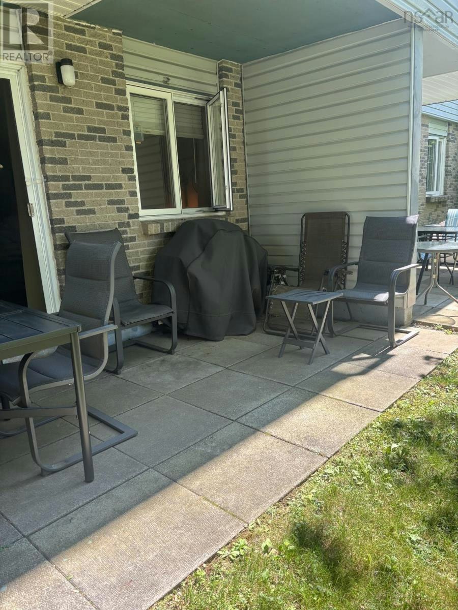 207-2 Lombardy Lane, Dartmouth, NS, B3X 3E5