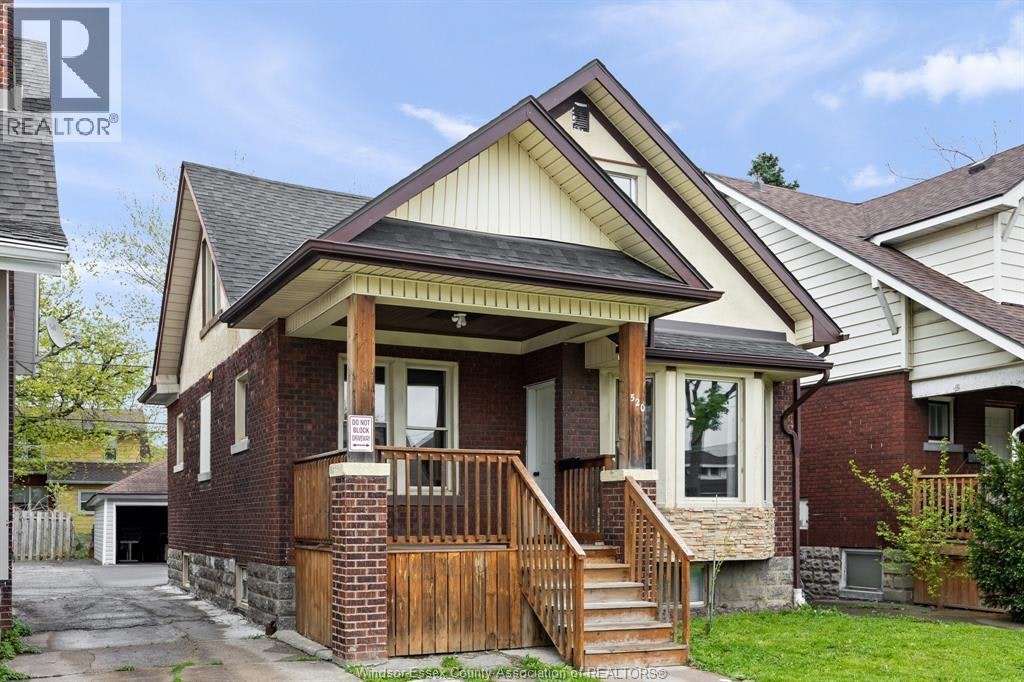 520 Rankin Avenue, Windsor, ON, N9B 2R7