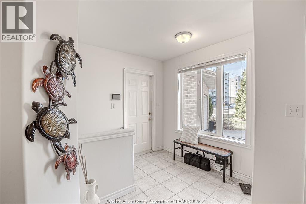 1708 Banwell, Windsor, ON, N8P 1P4 - 3