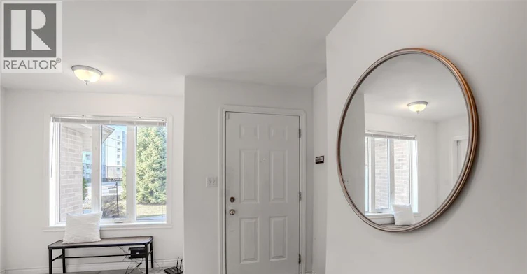 1708 Banwell, Windsor, ON, N8P 1P4 - 2