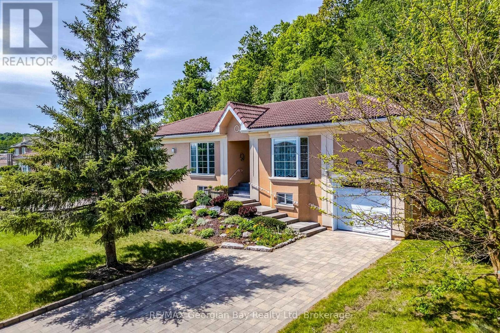 494 Aberdeen Boulevard, Midland, ON, L4R 5L9