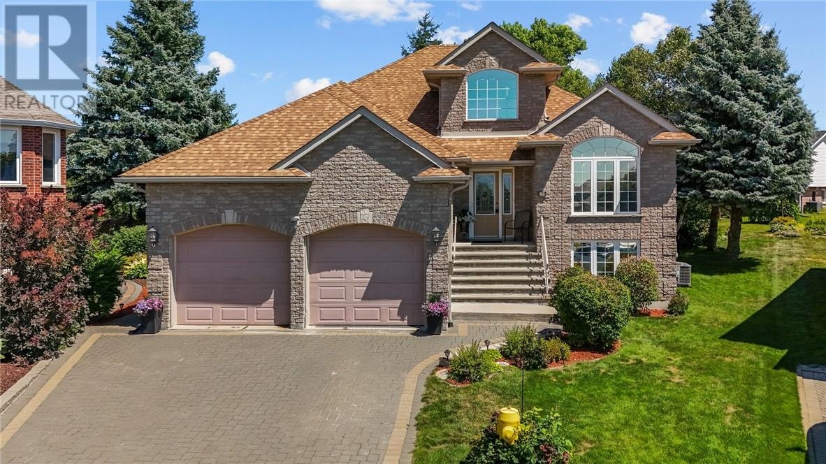 10 Cassandra Court, Greater Sudbury, ON, P3A 5X2