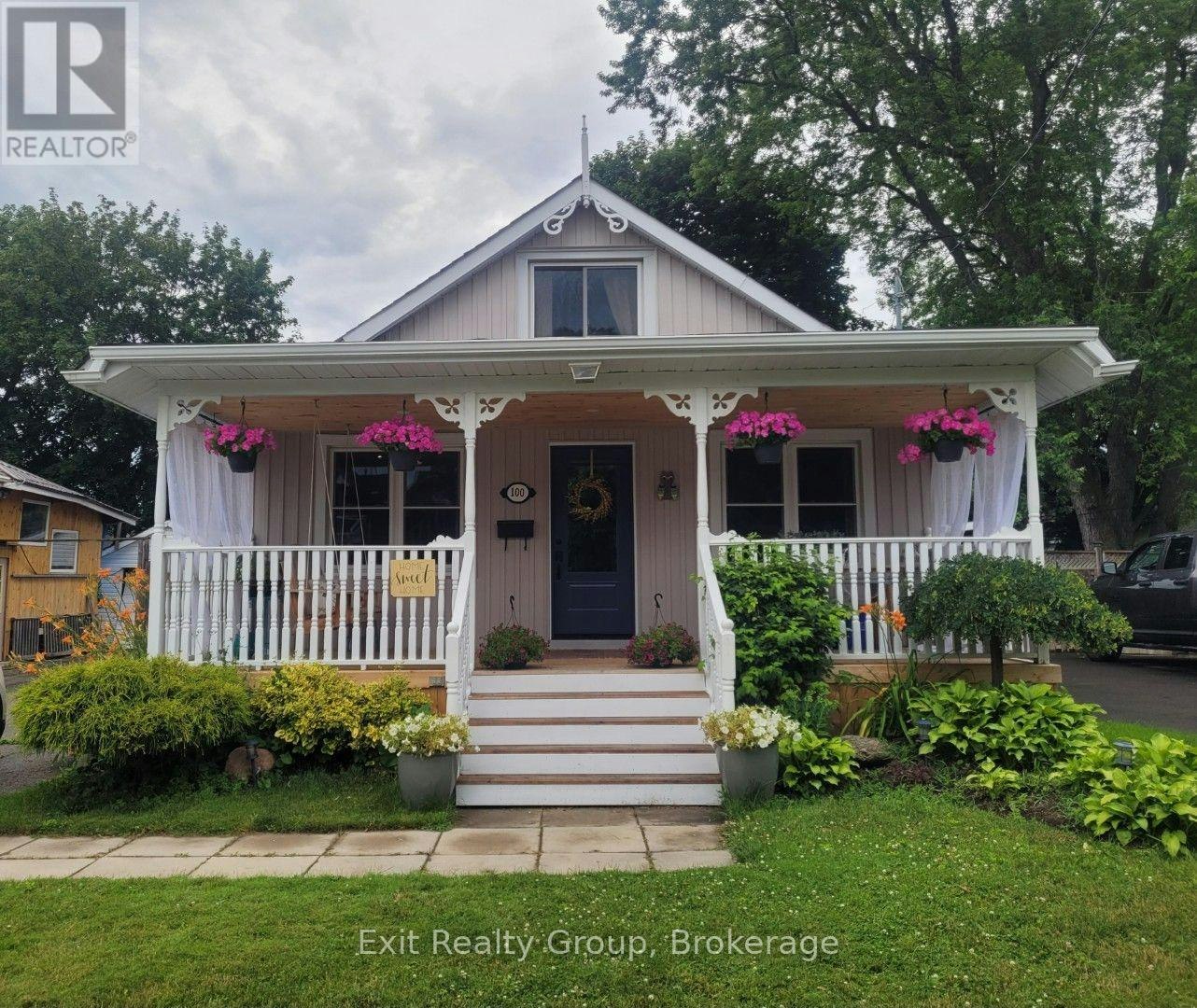 100 Arlington Avenue, Oshawa, ON, L1G 2N6