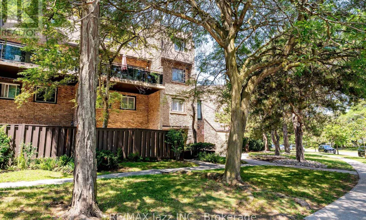 38-120 Ling Road