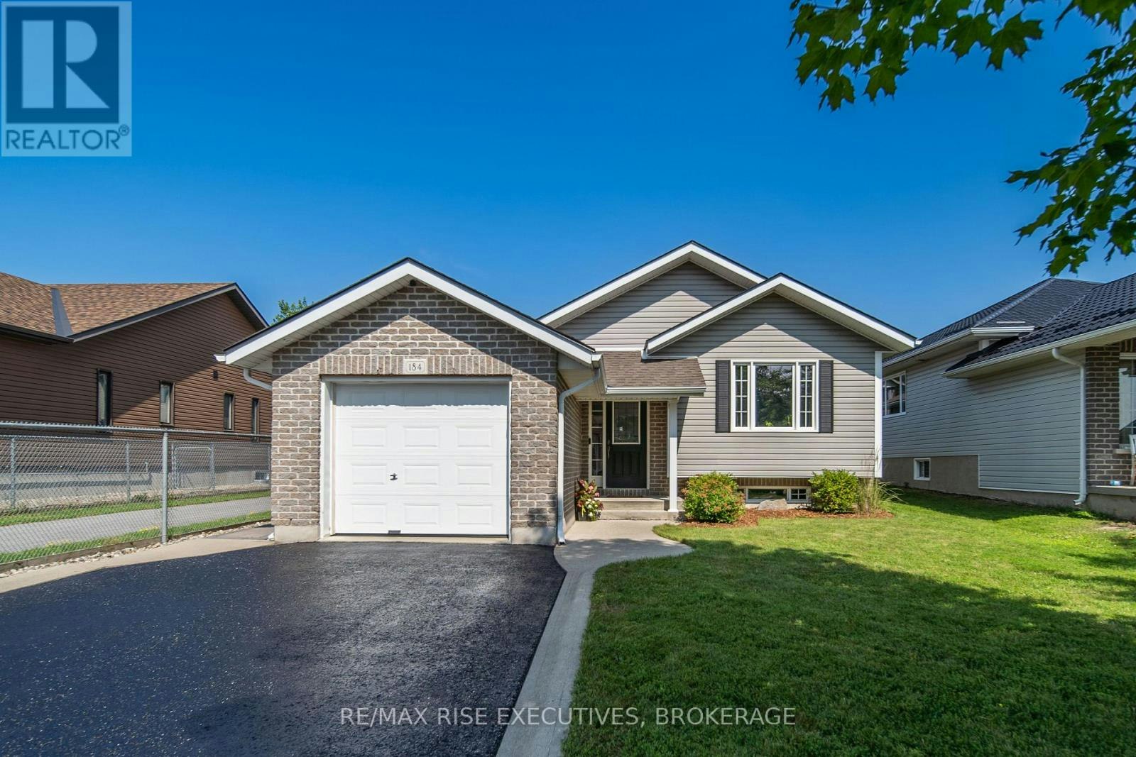 184 Macdougall Drive, Loyalist, ON, K7N 1Y8