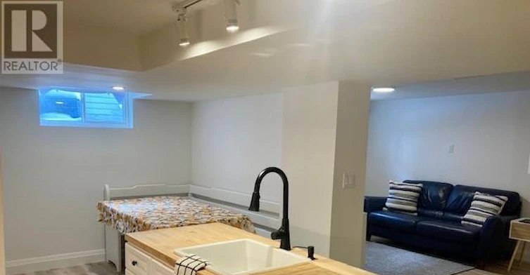11 Auburn Street, Belleville, ON, K8P 2N1 - 12