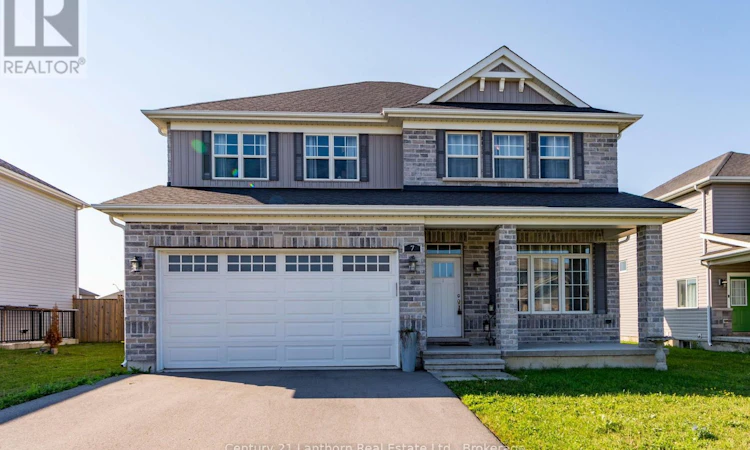 7 Cottonwood Drive