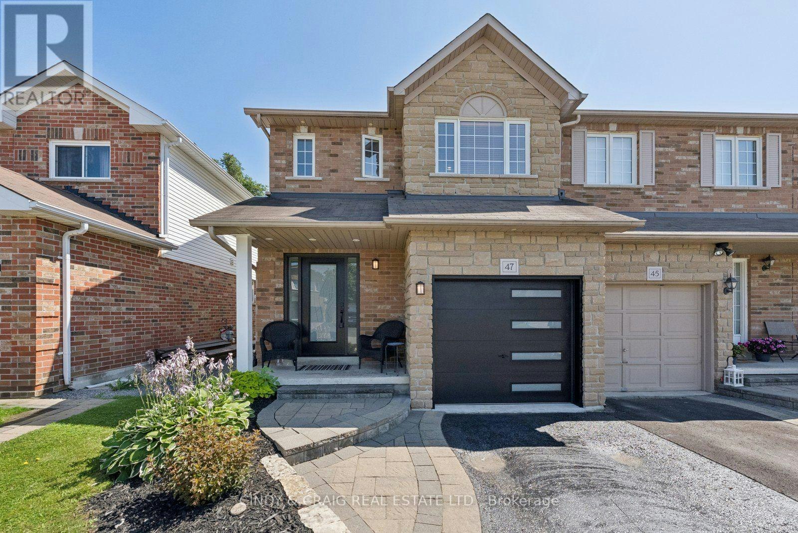 47 Wade Square, Clarington, ON, L1E 3E6