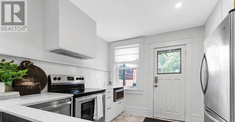 119 Hopewell Avenue, Ottawa, ON, K1S 2Z2 - 13