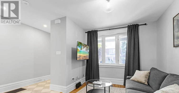 119 Hopewell Avenue, Ottawa, ON, K1S 2Z2 - 3