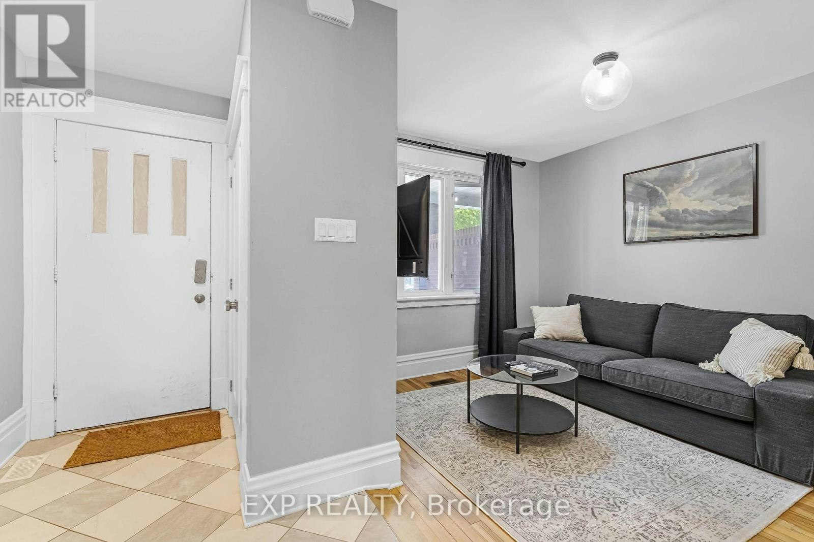 119 Hopewell Avenue, Ottawa, ON, K1S 2Z2