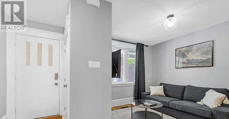 119 Hopewell Avenue, Ottawa, ON, K1S 2Z2