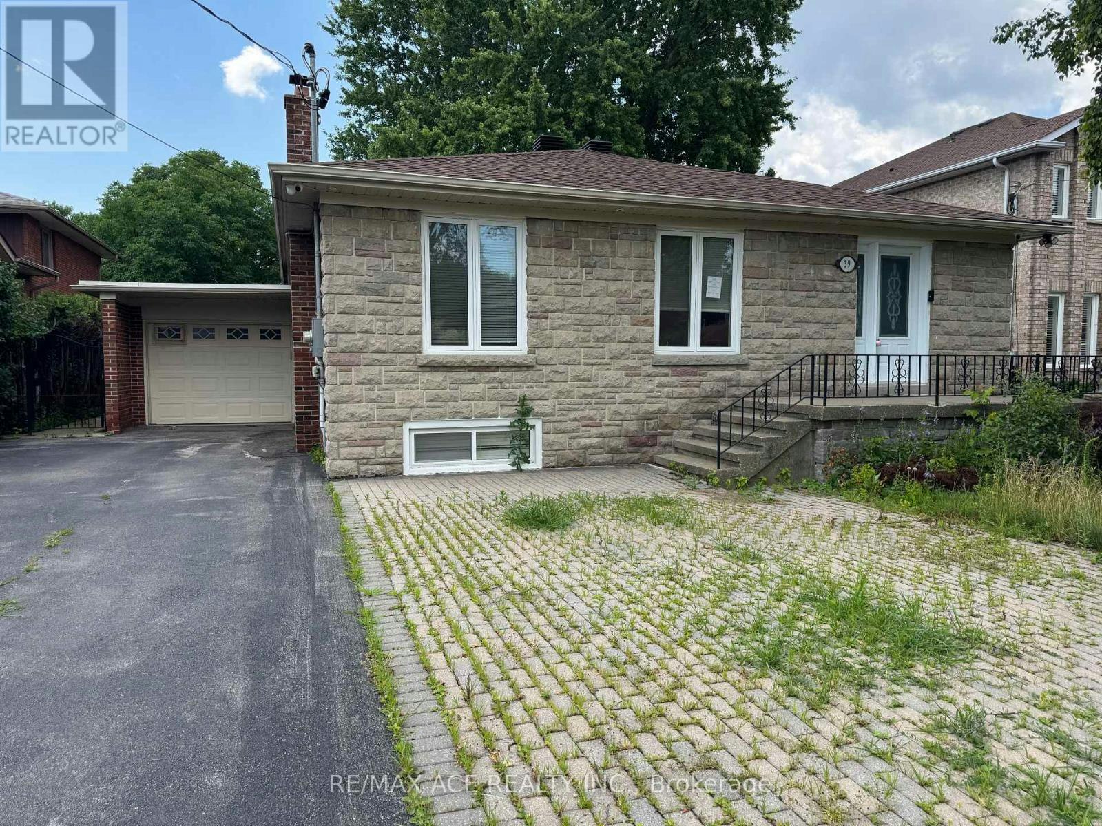 39 Oak Avenue, Richmond Hill, ON, L4C 6R5