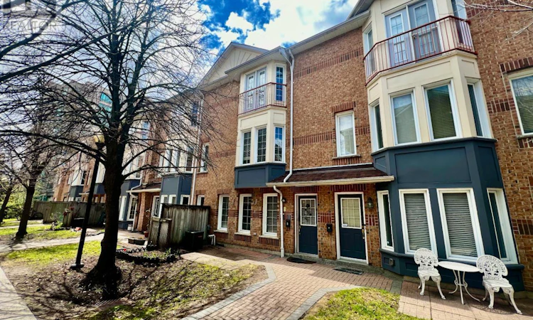 8-151 Townsgate Drive