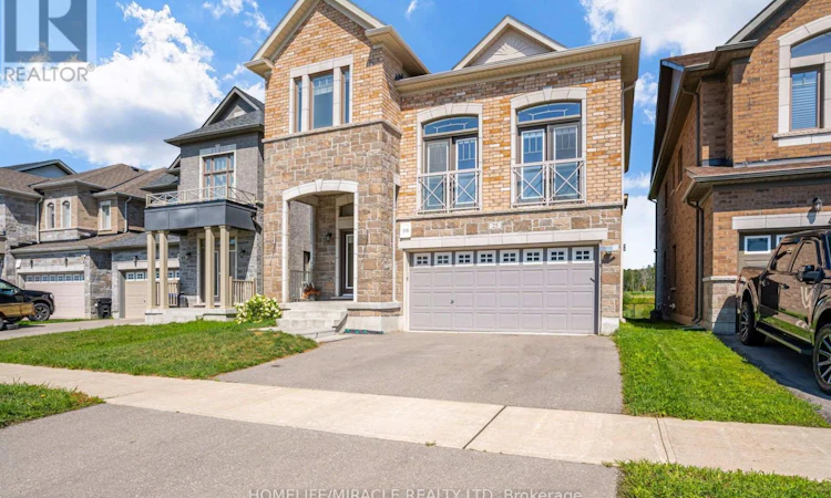 25 Lorne Thomas Place