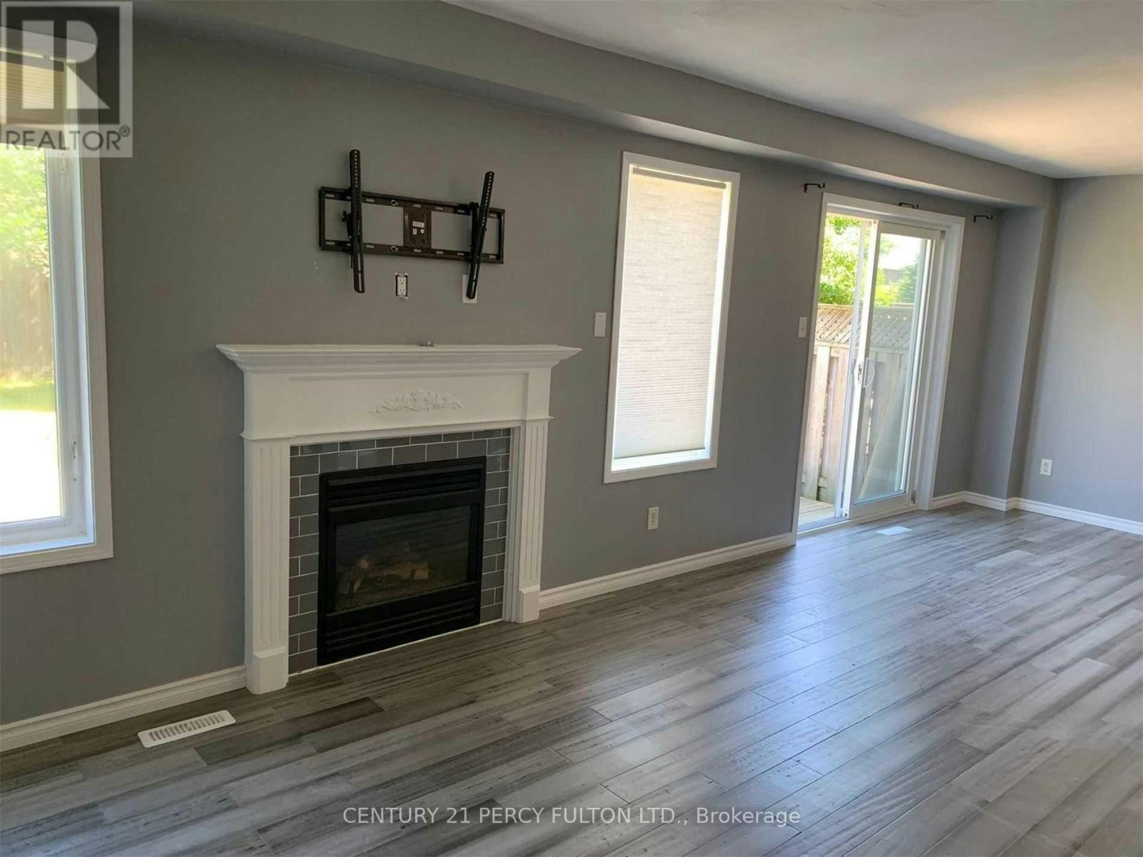 136 Tunbridge Road, Barrie, ON, L4M 6T1 - 3