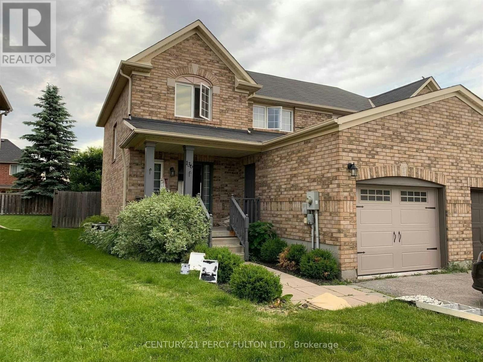 136 Tunbridge Road, Barrie, ON, L4M 6T1