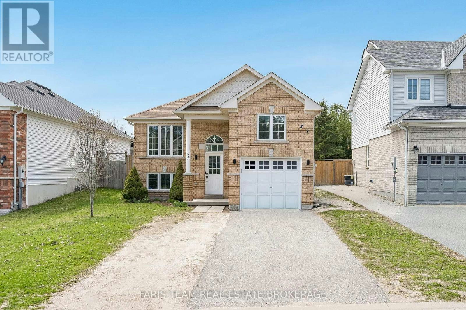 92 Wesley Avenue, Wasaga Beach, ON, L9Z 0B9