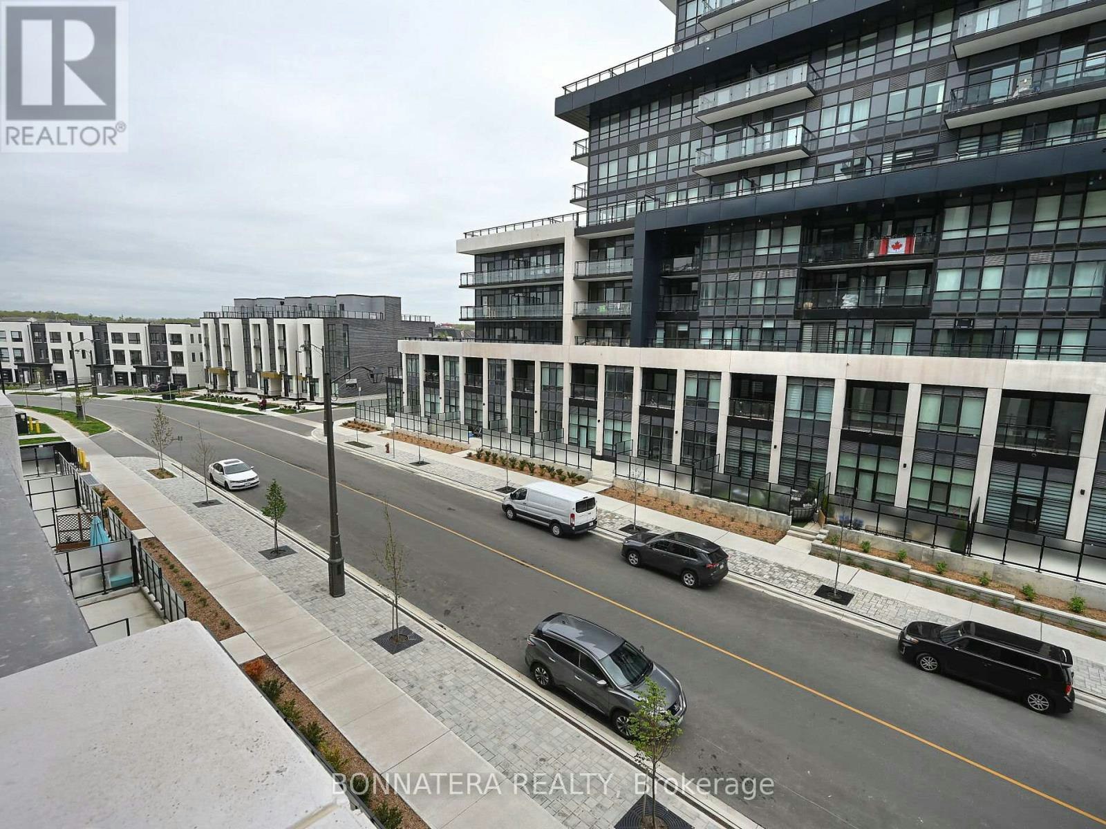 319-405 Dundas Street W, Oakville, ON, L6M 5P9 - 50