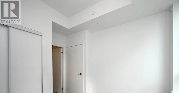 319-405 Dundas Street W, Oakville, ON, L6M 5P9 - 36
