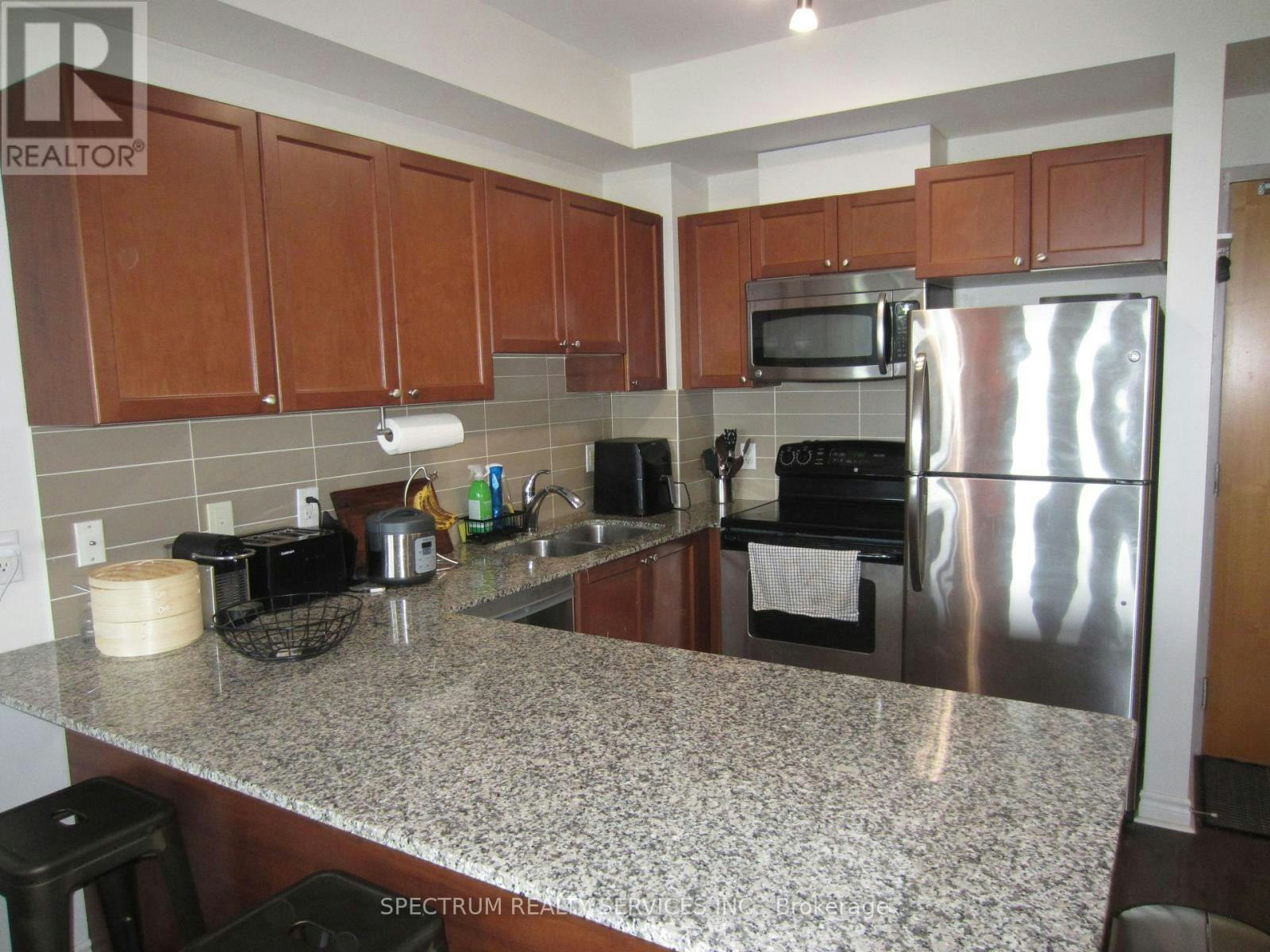 512-3865 Lake Shore Boulevard W, Toronto, ON, M8W 0A2 - 11