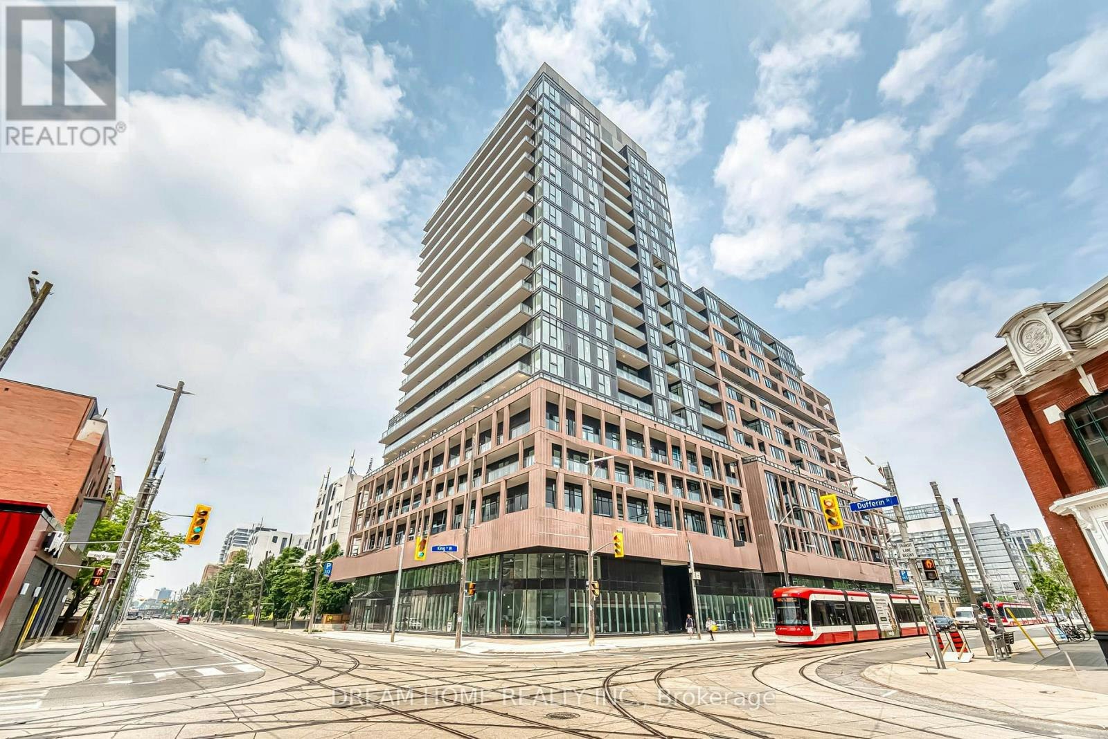 705-285 Dufferin Street, Toronto, ON, M6K 0J2