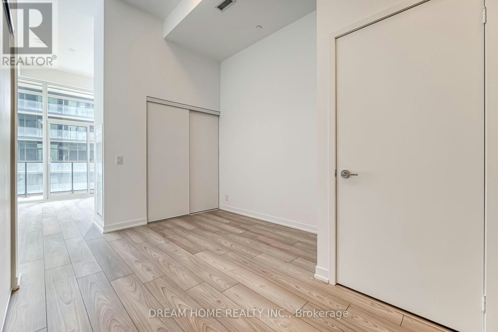705-285 Dufferin Street, Toronto, ON, M6K 0J2 - 5