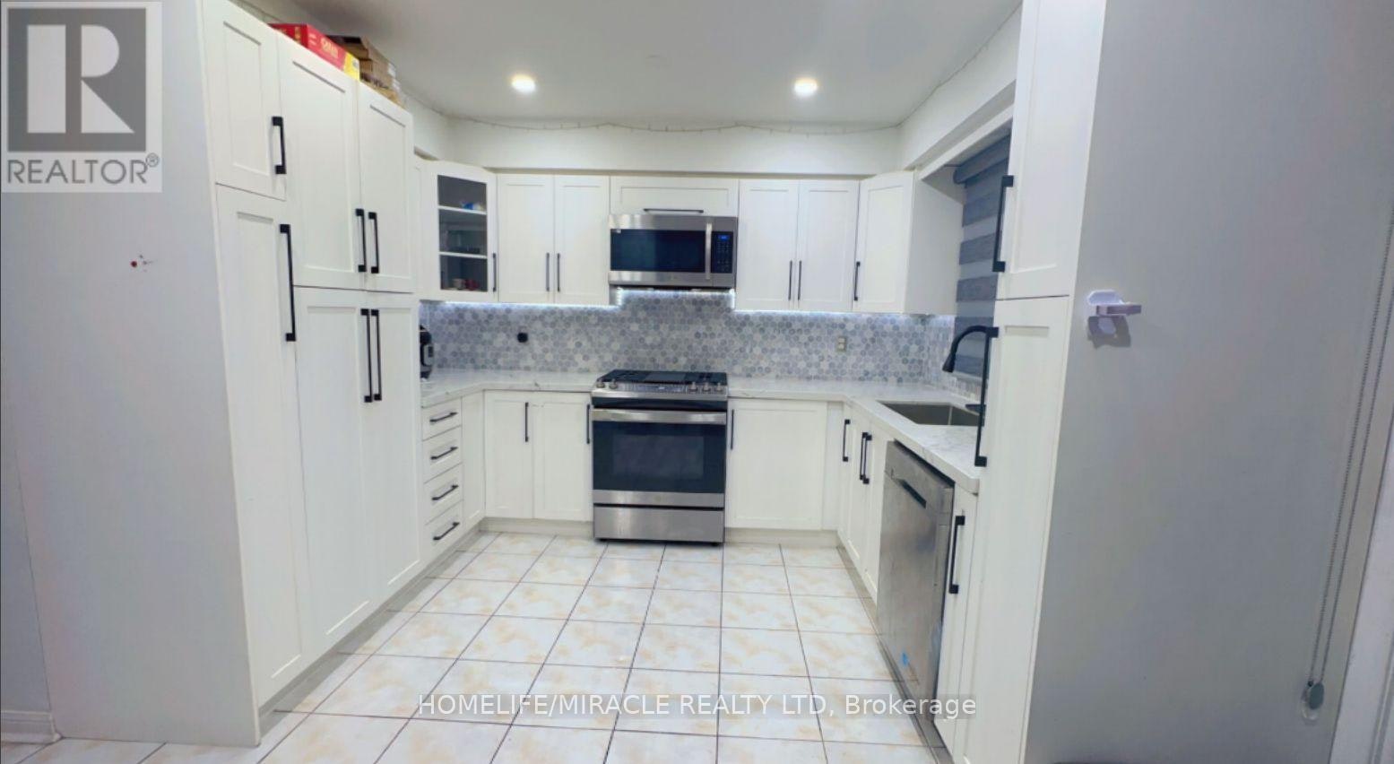 6 Mount Fuji Crescent, Brampton, ON, L6R 2L3 - 7