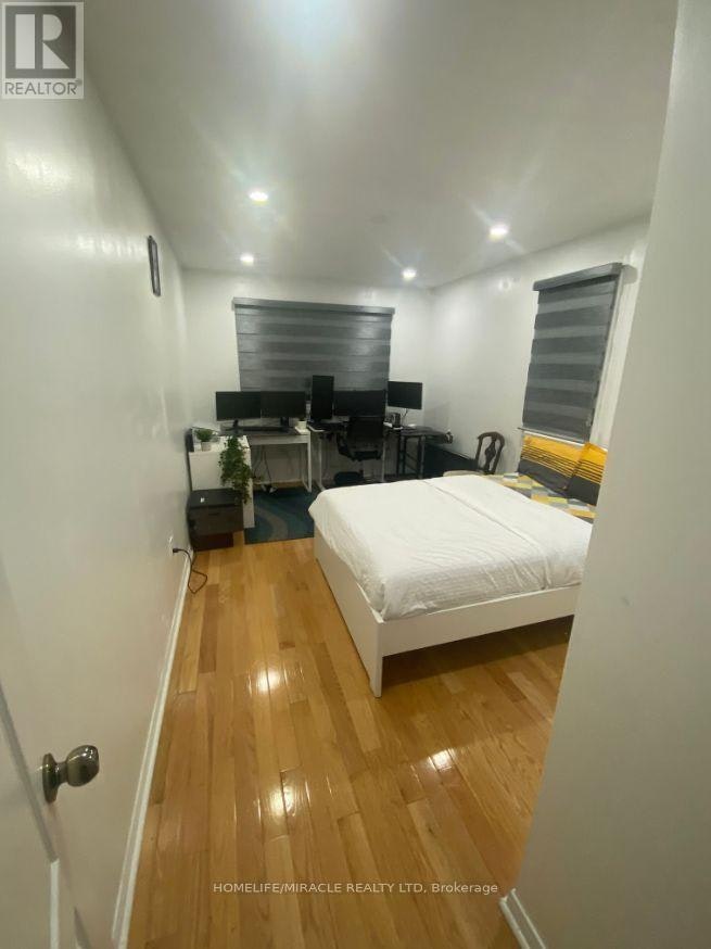 6 Mount Fuji Crescent, Brampton, ON, L6R 2L3 - 10