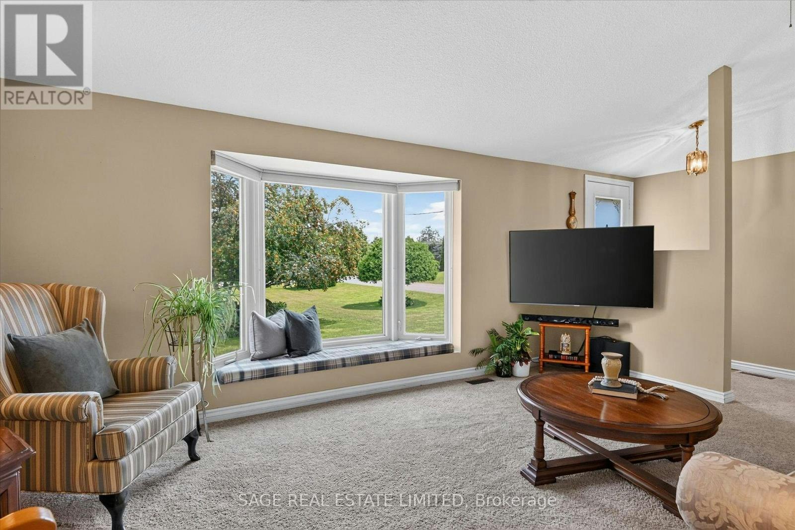 39 Riverside Drive, Kawartha Lakes, ON, K9V 0H6