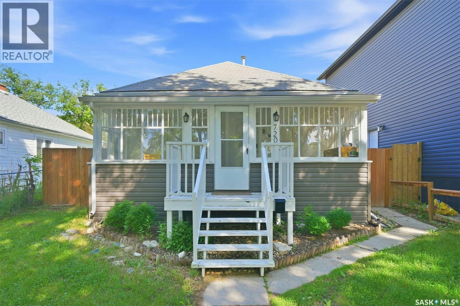 720 Walmer Road, Saskatoon, SK, S7L 0E4