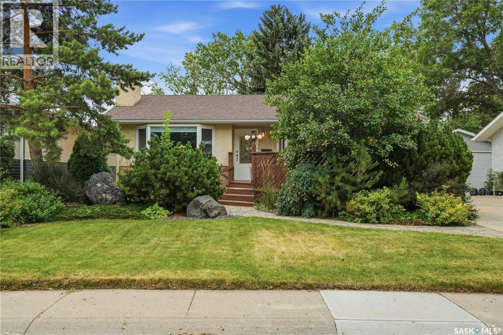 19 Thomson Avenue, Regina, SK, S4N 0K1