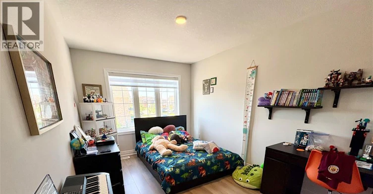4 Harmony Way, Thorold, ON, L2V 0B8 - 10