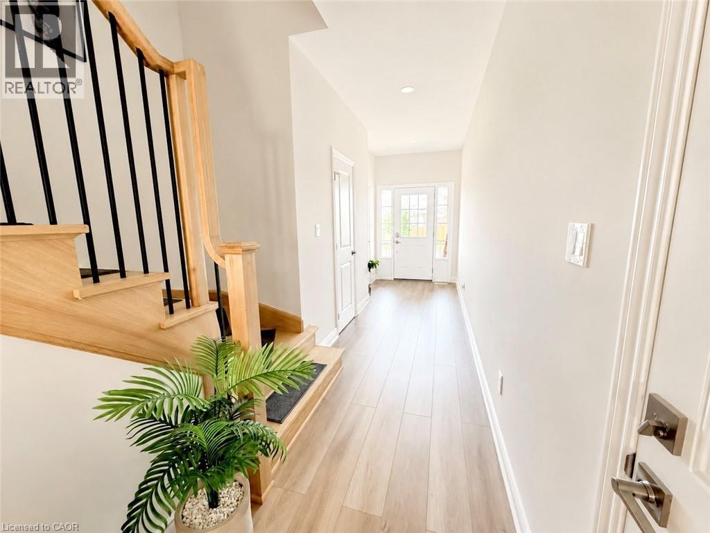 4 Harmony Way, Thorold, ON, L2V 0B8 - 2