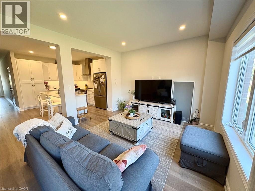 4 Harmony Way, Thorold, ON, L2V 0B8 - 6